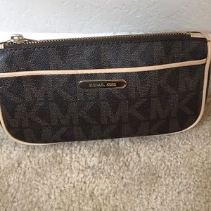 Excellent condition Michael Kors Cosmetic Case